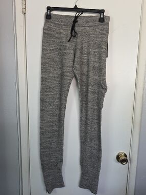 Michael Lauren Light Gray Cozy Knit Pant. Waist Is 13in stretches to 16in